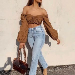 ZARA puff sleeved v neck crop top // SZ L